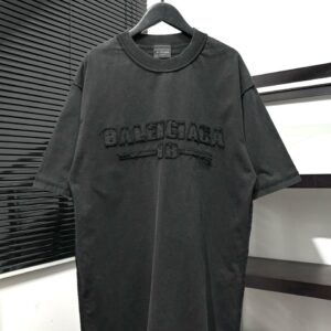 [국내배송]발렌시아가 아플리케 자수 워싱 티셔츠