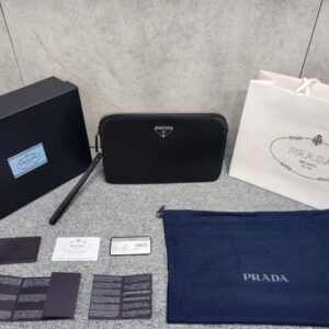 [국내배송]프라다 사피아노 가죽 파우치