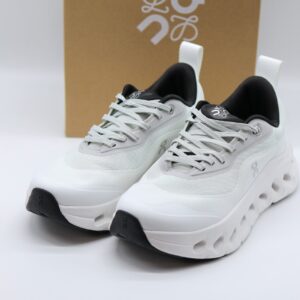 [국내배송]로에베 x 온러닝 스니커즈 클라우드 틸트