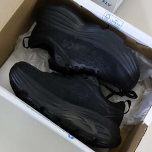 [국내배송]호카 남여공용 본디8 러닝화