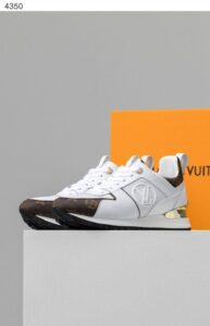 [국내배송]루이비통 [LOUIS VUITTON] 수입프리미엄급 런어웨이 스니커즈 화이트