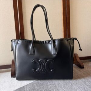 [국내배송]셀린느 퀴르트리옹프 드로우 스트링 카바스