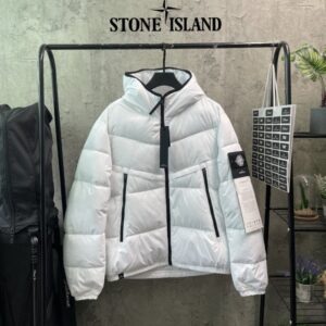 [국내배송]스톤아일랜드 경량 후드패딩