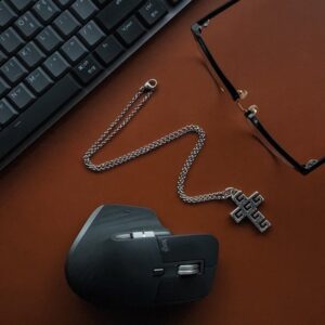 [국내배송]구찌 스퀘어 G 십자가 목걸이