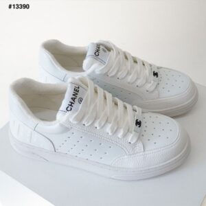 [국내배송]샤넬 여성 카프스킨 테니스 스니커즈 화이트