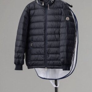 [국내배송]몽클레어 아키오 쇼트 다운 경량 패딩 자켓
